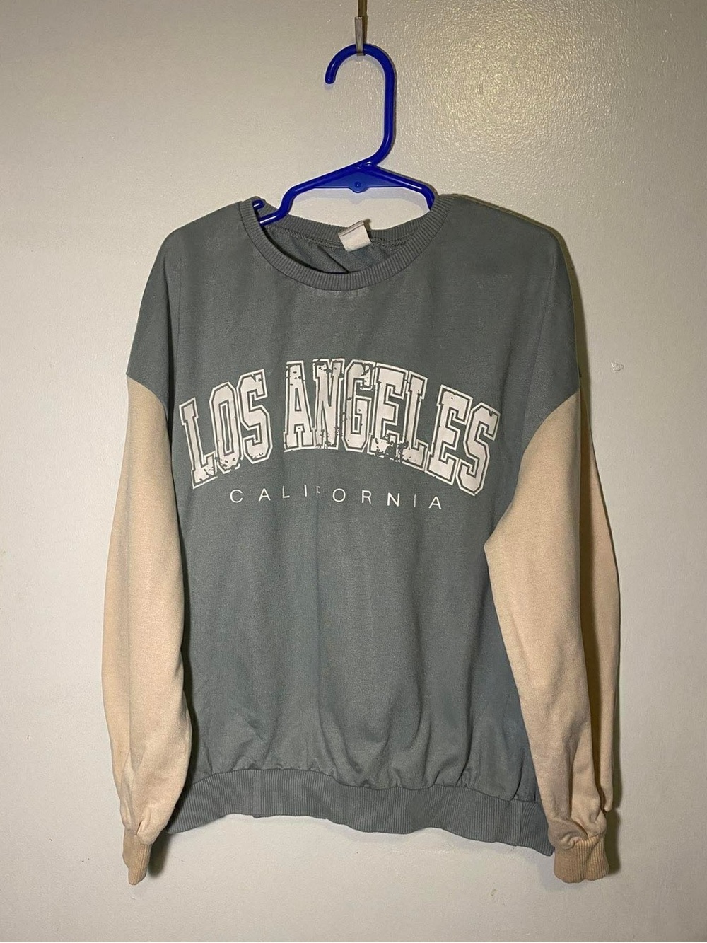 Shein Los Angeles Girl's Sweater size 10 twotone comfy lightweight California